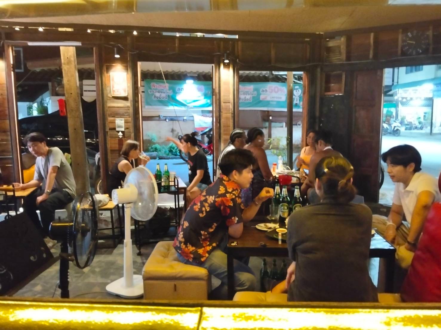 Guests dining and socialising at Cafe LungChang